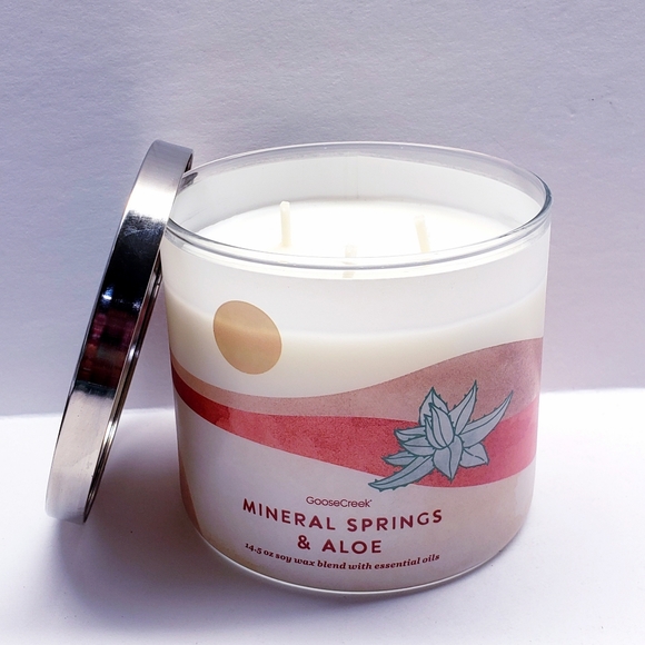 Goose Creek MINERAL SPRINGS & ALOE Large 3-Wick Candle, 14.5 oz - Picture 2 of 5
